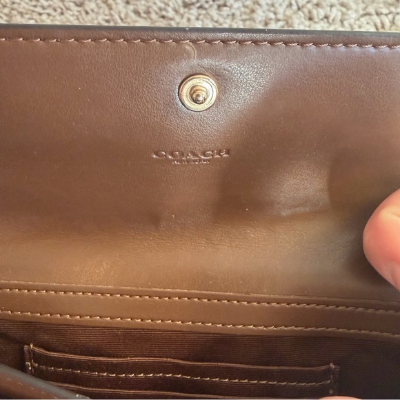 Coach Women’s Fold over Brown and Tan Signature Wristlet Wallet 7x4 NWT - Picture 7 of 9